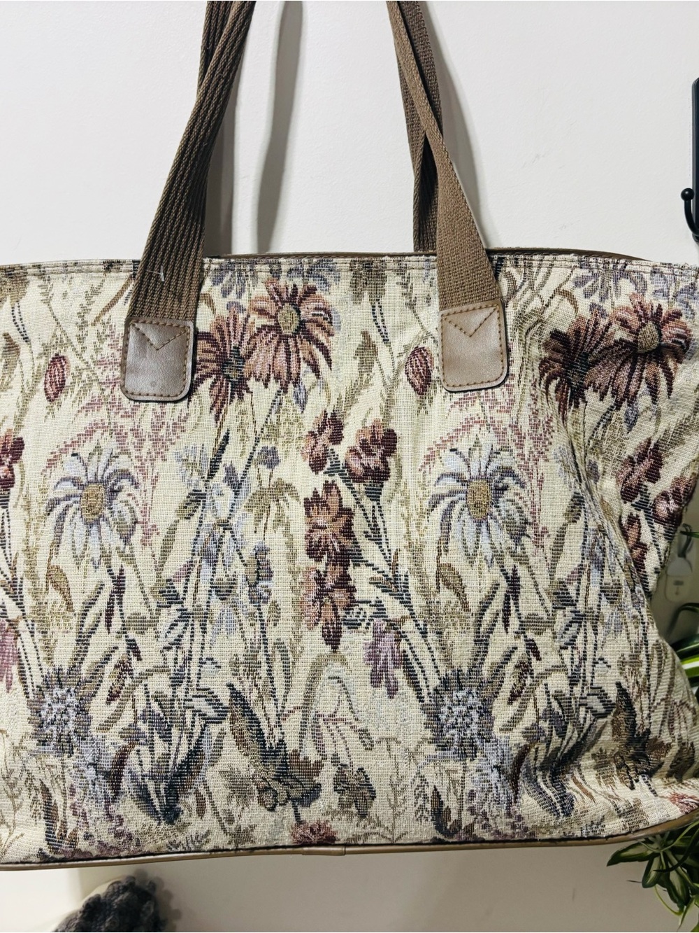 Vintage!❤️Jordache Tapesty Everyday Tote - Picture 2 of 7